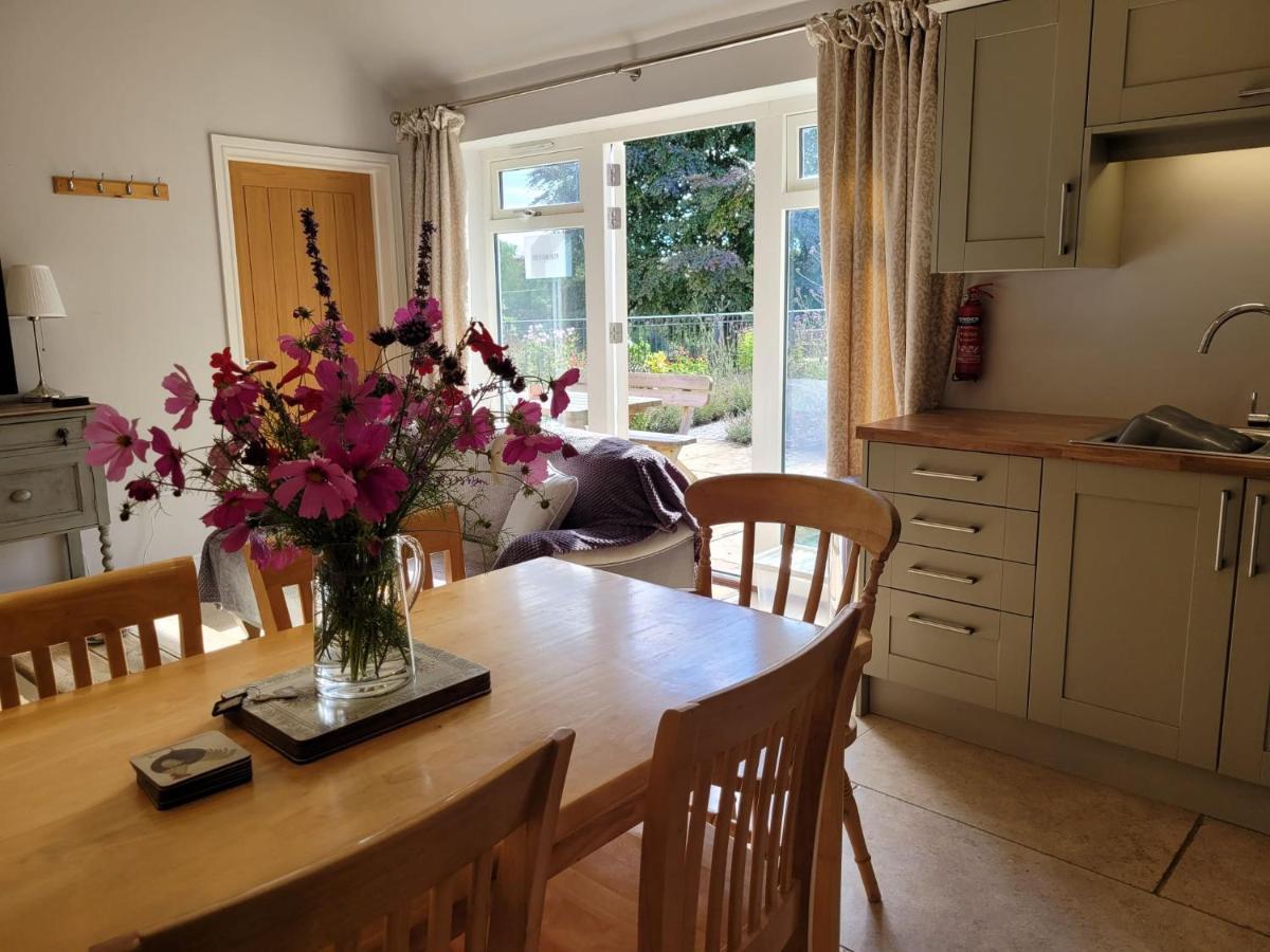 Bay Tree Cottage Accommodation Farthingstone エクステリア 写真