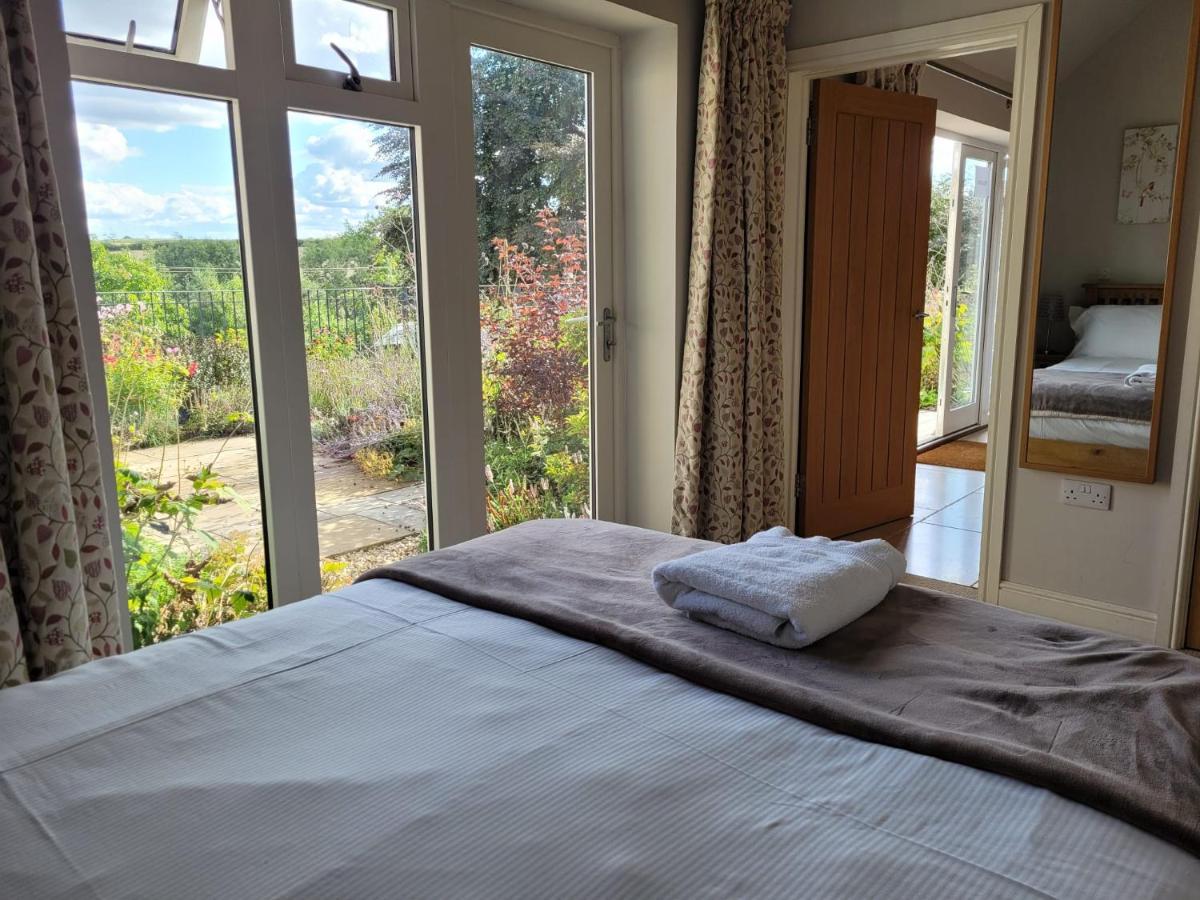 Bay Tree Cottage Accommodation Farthingstone エクステリア 写真