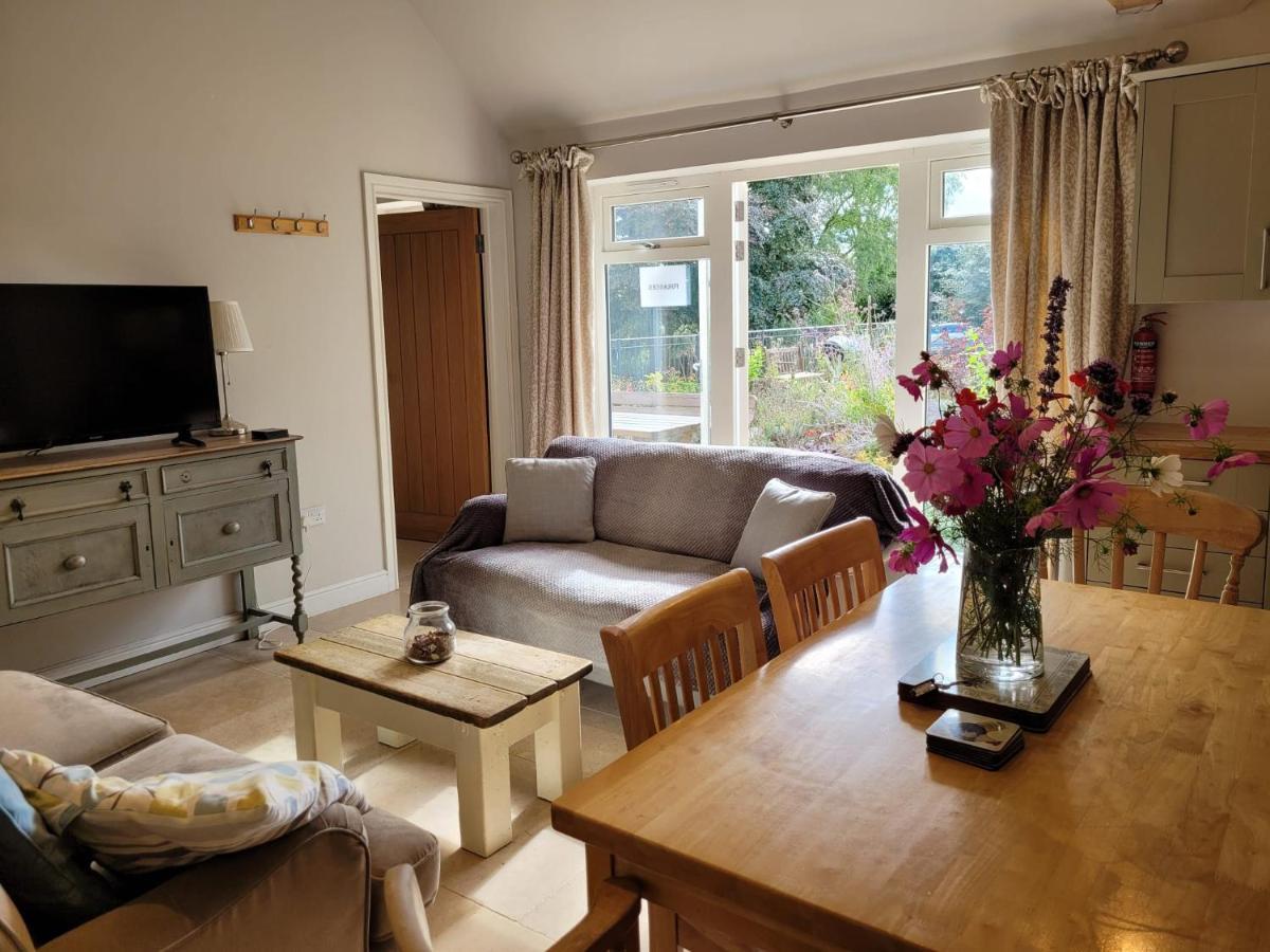 Bay Tree Cottage Accommodation Farthingstone エクステリア 写真