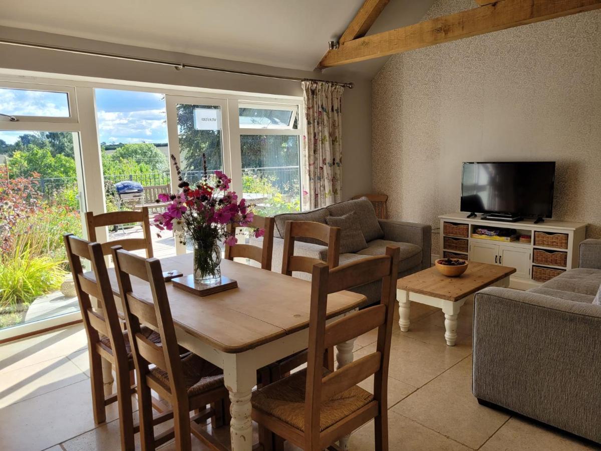 Bay Tree Cottage Accommodation Farthingstone エクステリア 写真